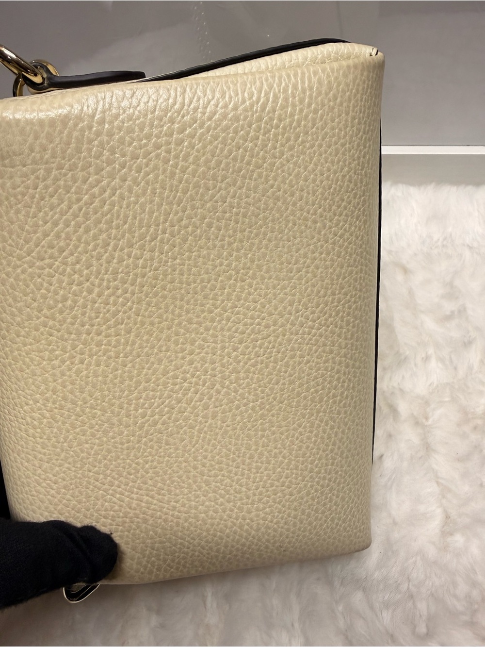 GUCCI-607720 493075 Interlocking G Beige Leather Crosbbody - Picture 12 of 15